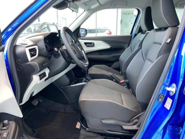 Suzuki Swift Hybrid giá xe, giá lăn bánh